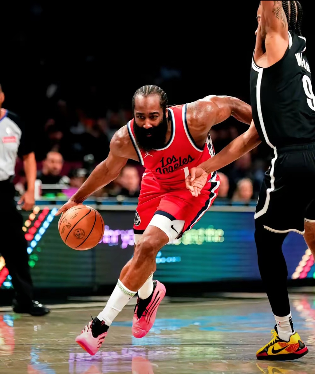 包含今晨NBA常规赛传出新动向；斯图加特状态回暖；管理层表态——引发热议；赛季目标并未改变的词条