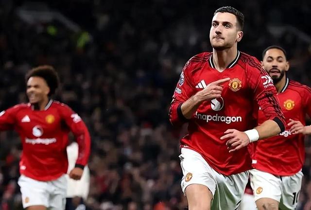 关于国王杯赛后走向成谜，曼联远射贴柱，底气十足，纪律约束更严格的信息